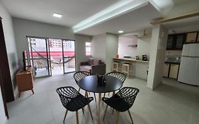 Apto moderno a 1,5km da praia da Barra da Tijuca